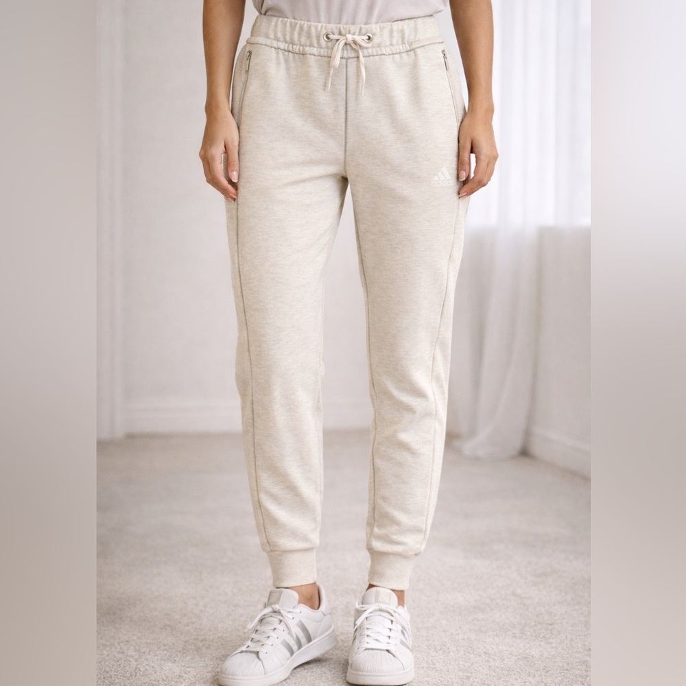 Adidas NWT Women's Cream Heather Joggers